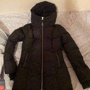 Hello Everyone, Hope all is well. I am selling a Mackage coat.size:4-6 in women.